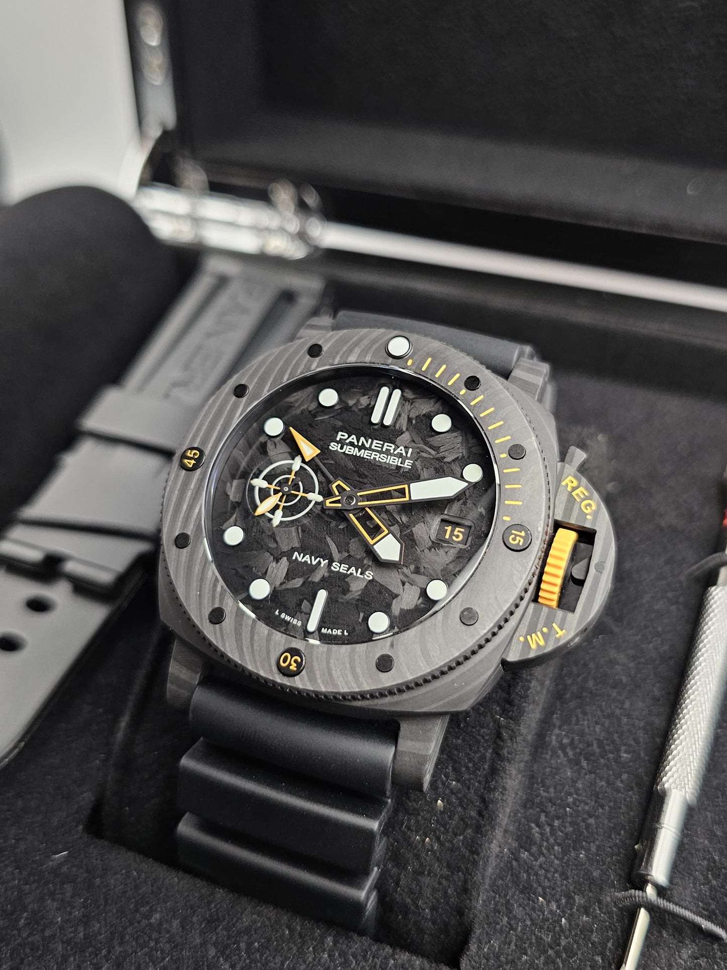 Panerai Luminor Submersible